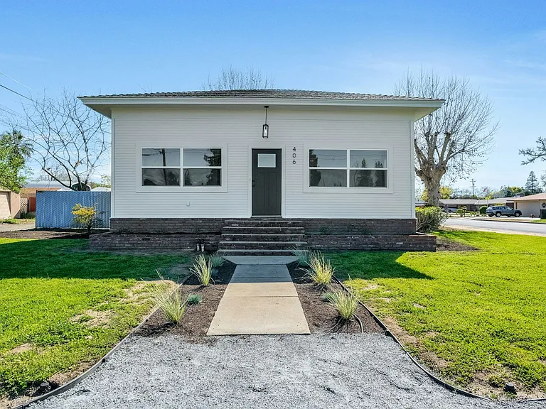 406 Sierra Ave — Photo 1