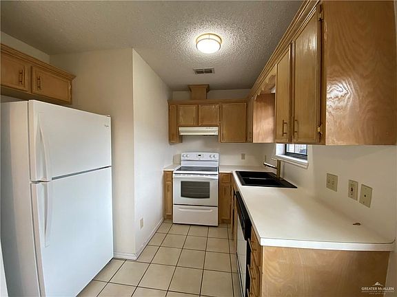 3rd image of 2132 W Iris Ave APT 4