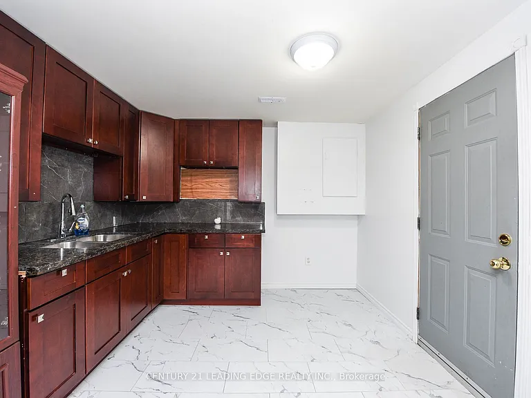 388 Leacock Dr — Photo 30