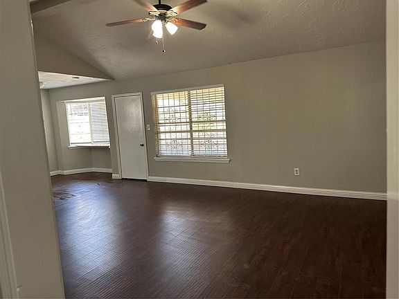 5th image of 11911 Cliffgate Dr