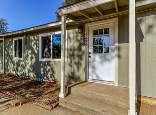 7696 Happy Valley Rd, Anderson, CA 96007