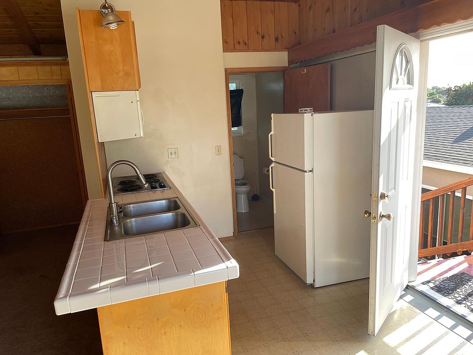 1st image of 135 Mankato St