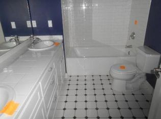 3031 Fairway Cir, Chaska, MN 55318