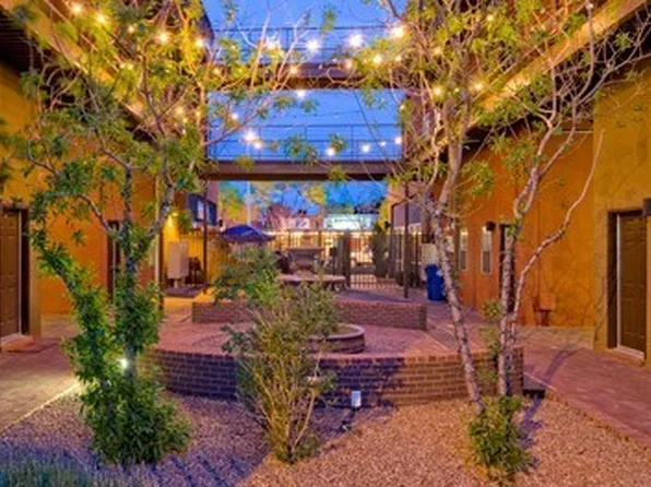 115ct - Bricklight Courtyard Apartments