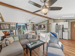 10 Lear Dr, Coventry, RI 02816