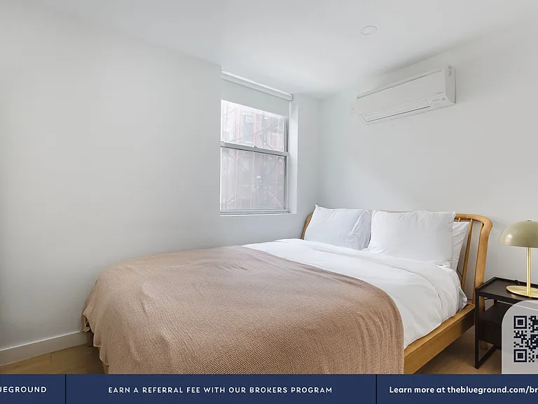 184 Prince St #2 — Photo 9