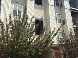 21216 McFadden Sq UNIT 407, Sterling, VA 20165