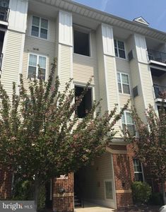 21216 McFadden Sq UNIT 407, Sterling, VA, 20165