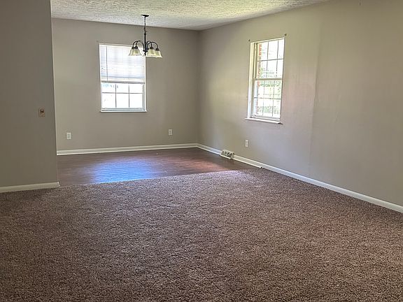 2nd image of 1441 Old Dandridge Pike