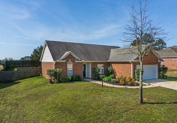 5th image of 102 Cross Creek Dr