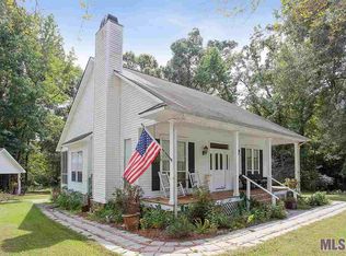 7362 Stirling Rd, Saint Francisville, LA 70775