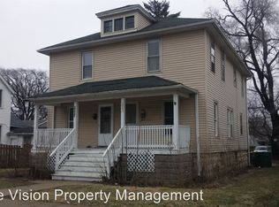 1004 Wilcox St, Joliet, IL 60435