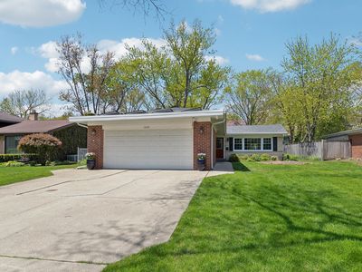 1250 Oxford Rd, Deerfield, IL, 60015