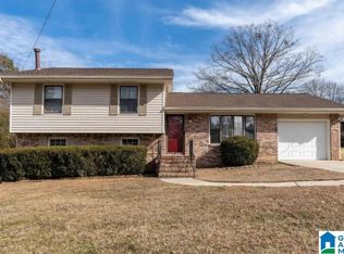 105 Ladywood Ln, Bessemer, AL 35022