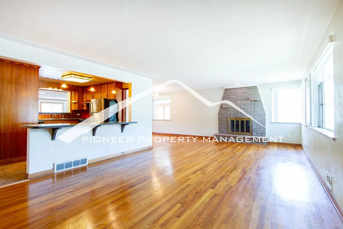 Building Photo - 6110 W 30th Ave