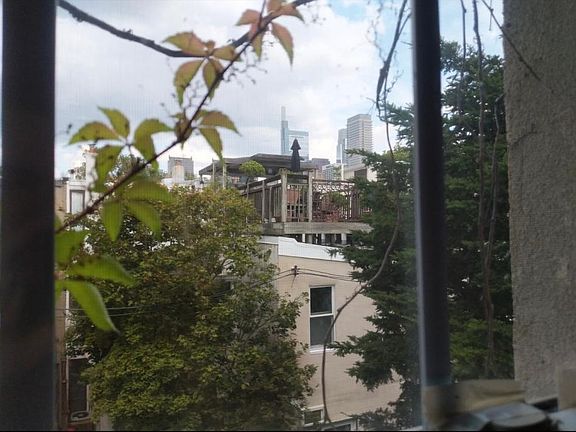 3rd image of 2207 Naudain St Floor 3