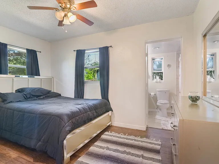 1226 Dewey Ave — Photo 18