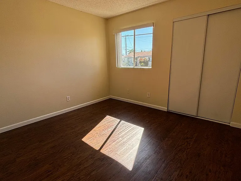 2573 Ulric St #8 — Photo 5