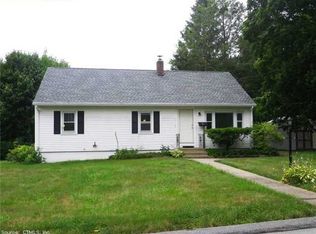 25 Curtis St, Groton, CT 06355