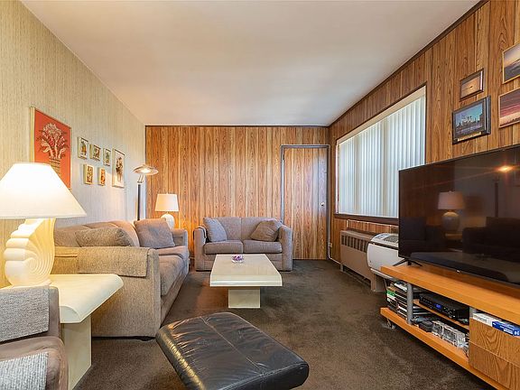 4th image of 144-55 Melbourne Ave #6G