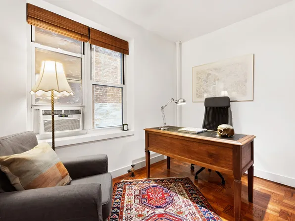 135 East 39th Street image 8 of 10