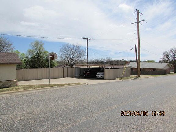 5th image of 1915 W Avenue D