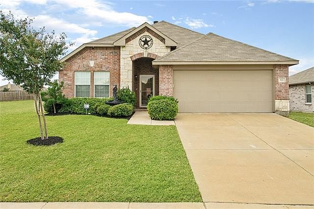 1st image of 521 Silver Leaf Dr