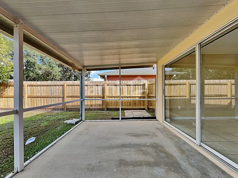 27437 Sugar Loaf Dr — Photo 15