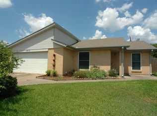 9519 Misty Bridge St, Houston, TX 77075