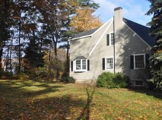 134 Country Rd, Reading, MA 01867
