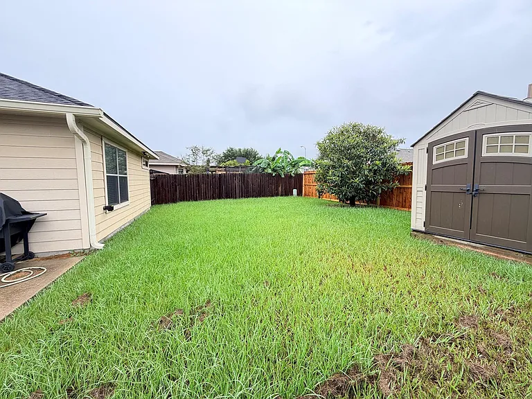 1807 Emerson Ridge Dr — Photo 27