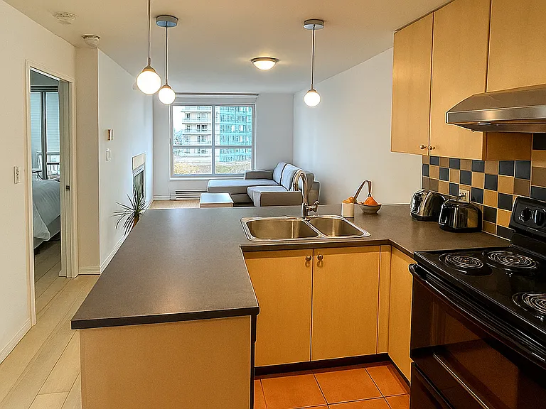 819 Hamilton St #803 — Photo 4