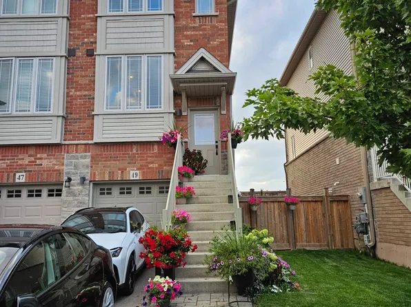 49 Edenrock Dr, Hamilton, ON L8E 0G6