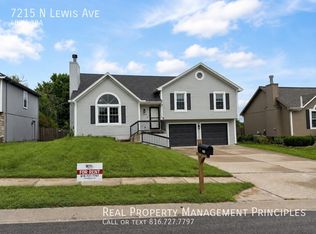 7215 N Lewis Ave, Kansas City, MO 64158