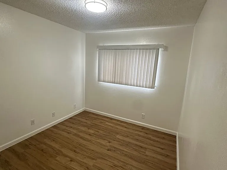 547 De Leon Dr — Photo 18