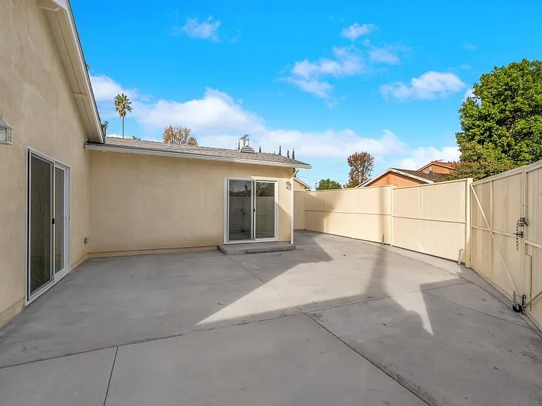 7756 Mason Ave — Photo 14