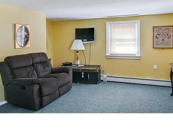 4 Boynton Pl, Suffern, NY 10901