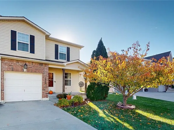 1209 SW Arborway Dr, Lees Summit, MO 64082