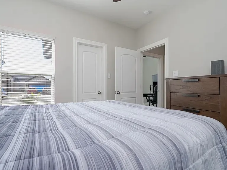 306 Evening Shade Ln — Photo 16
