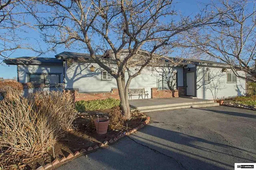 5610 Pearl Dr photo 1