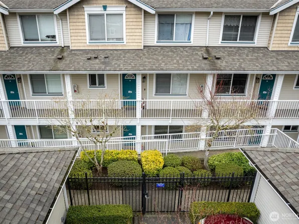7031 196th Street SW #B103, Lynnwood, WA 98036