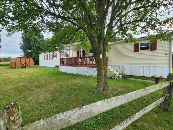 22 Carla Dr S, Darlington, PA 16115