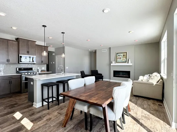 13678 Applewood Trl, Rosemount, MN 55068