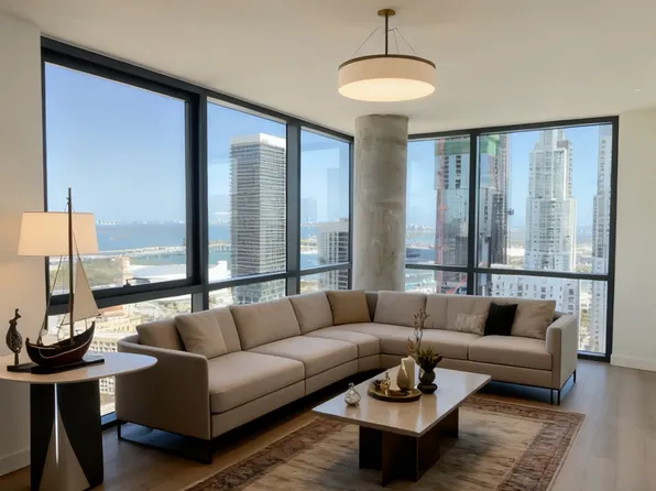 190 NE 3rd St, Miami, FL