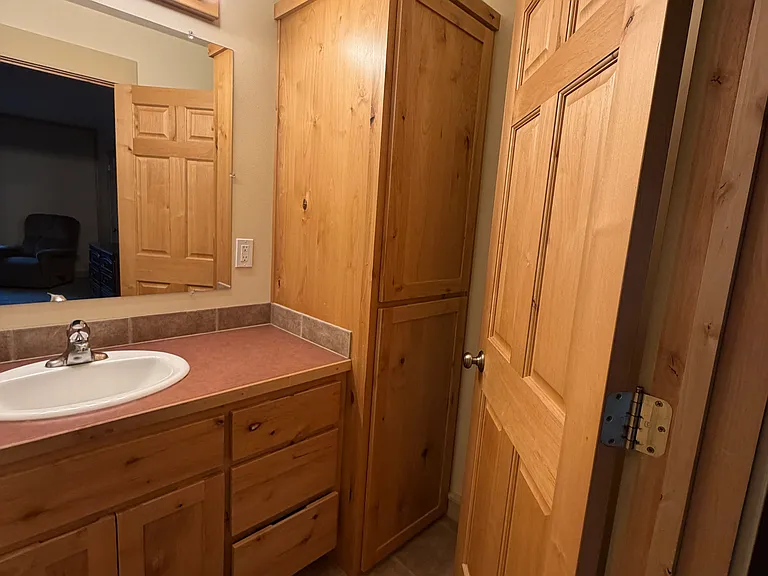 332 Washburn Cir — Photo 5