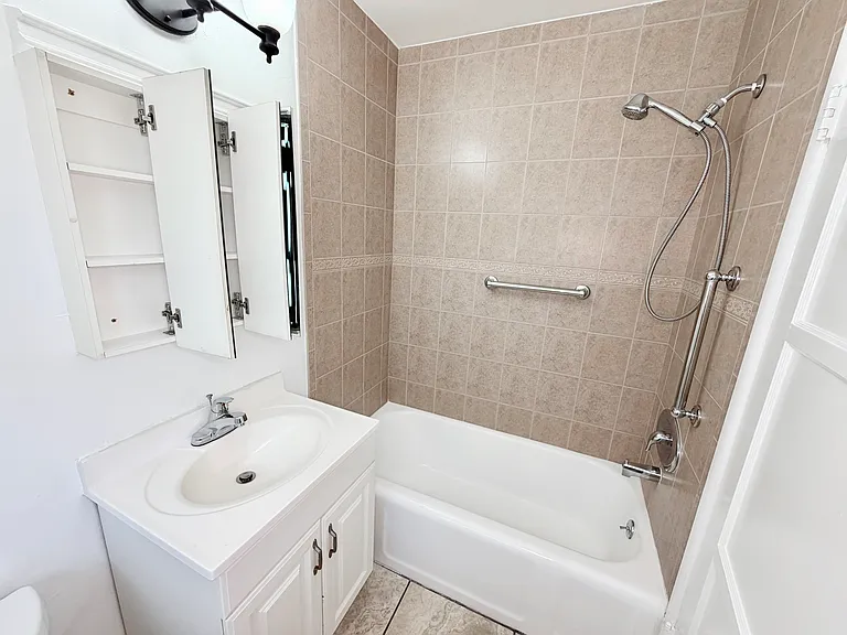 615 Linwood Ave — Photo 28