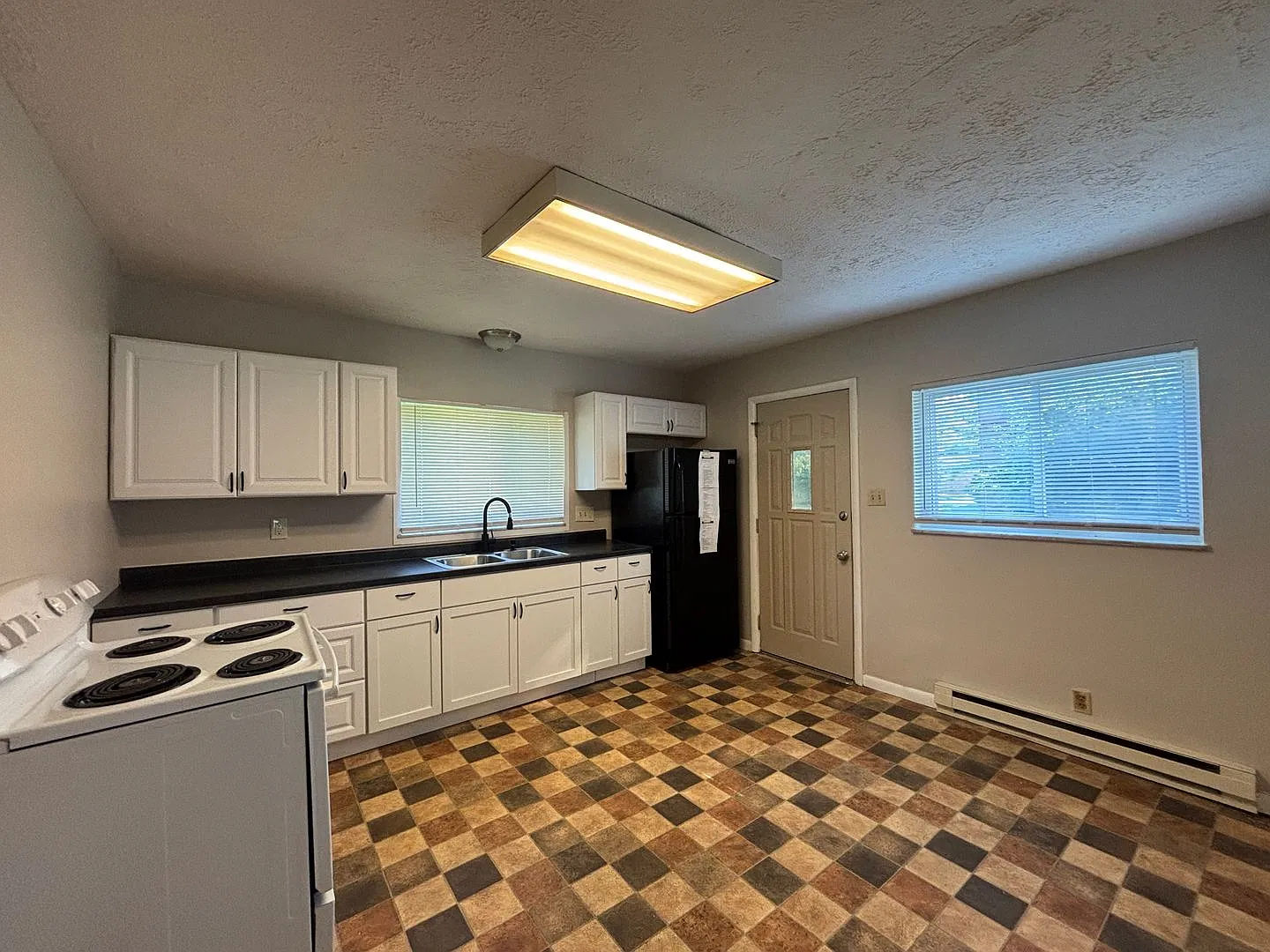 Perkins Apartments — Photo 3