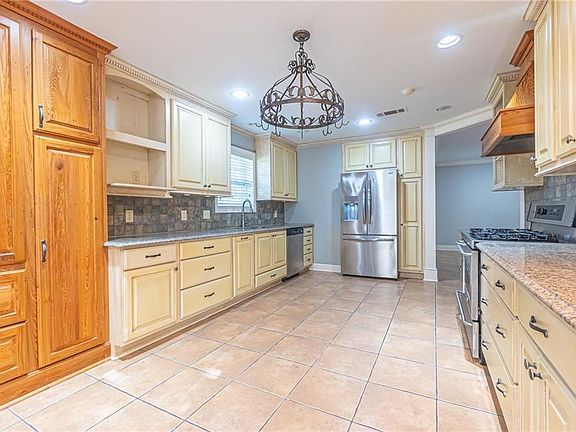 5th image of 4807 Westgarden Blvd