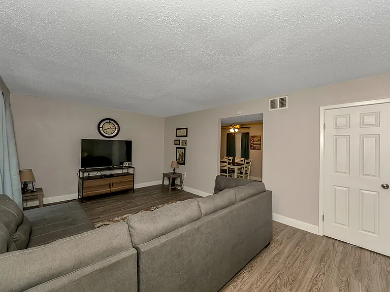 Troup Townhomes — Photo 12