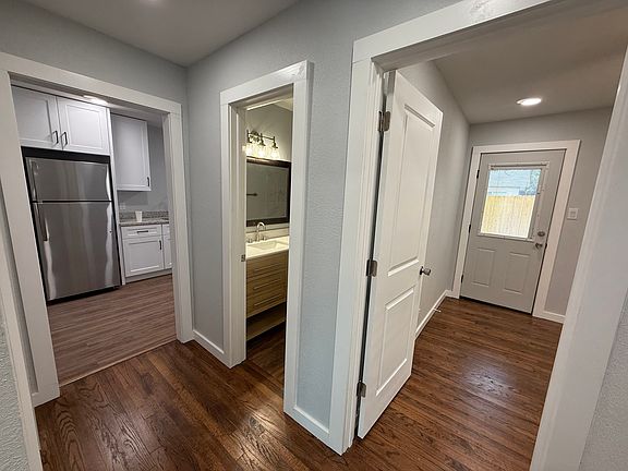 4th image of 4904 El Campo Ave APT A
